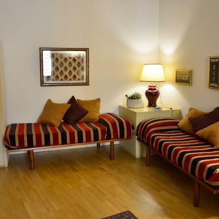 Teverecentro Apartment โรม ภายนอก รูปภาพ
